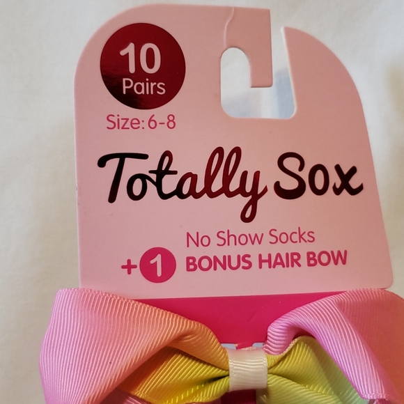 Girls 10 Pairs Socks plus Hair Bow - Picture 2 of 3